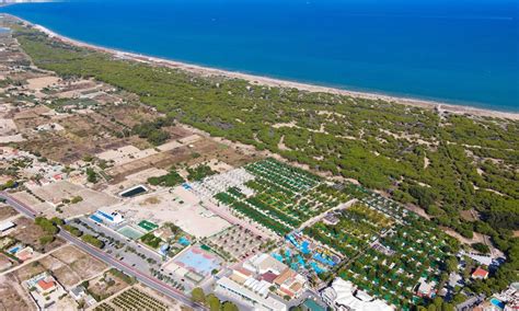 crusing elche|La Marina Beach Elche